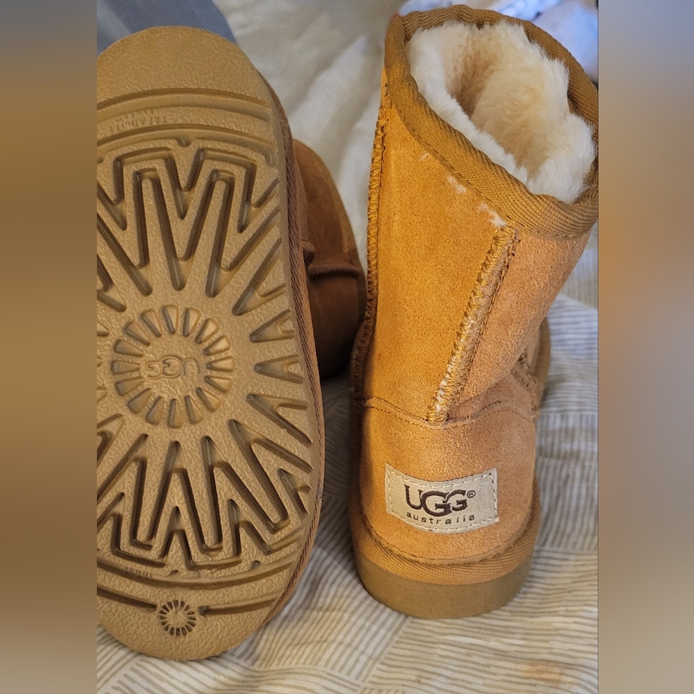 Kids ugg boots/not Ugg Australia